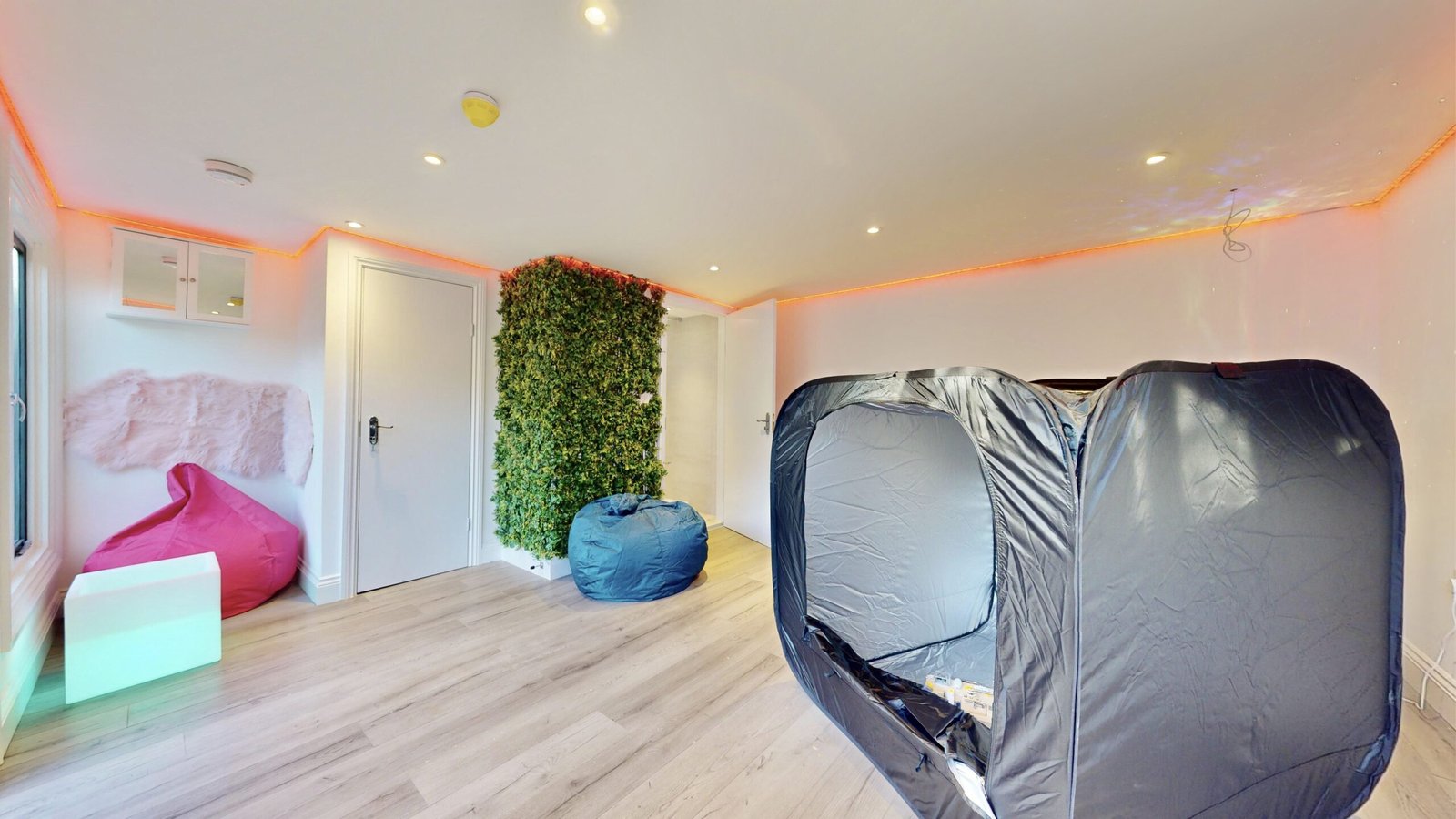 Sidmouth Avenue location